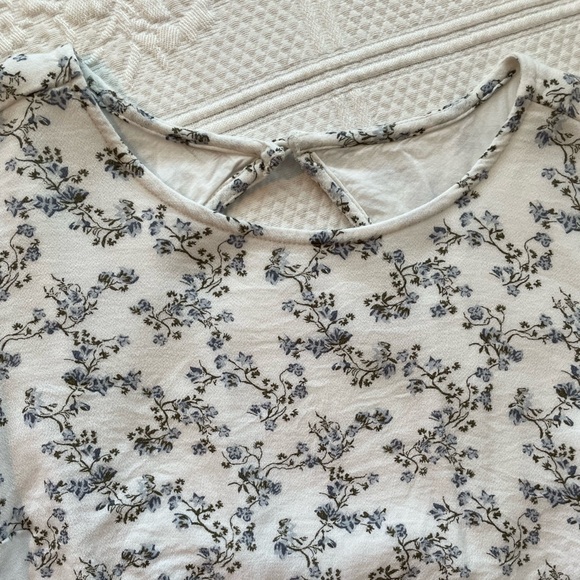 Abercrombie Blue Willow Toile Open Back Short Sleeve Top - Picture 3 of 12